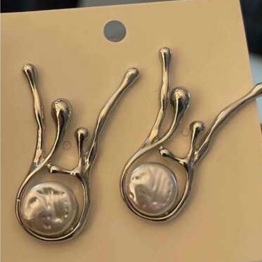 Modern Silver Drop Unique Earrings - Picture 5 of 6